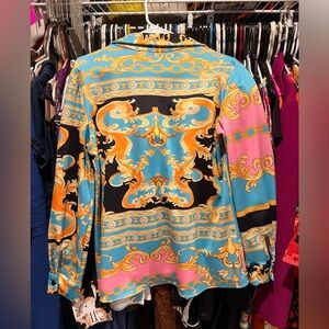 Beautifully colored blouse!